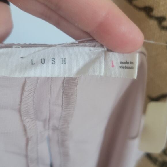 Size Large Lush tan mint & black color block sleeveless shift dress with pleats - Picture 3 of 4